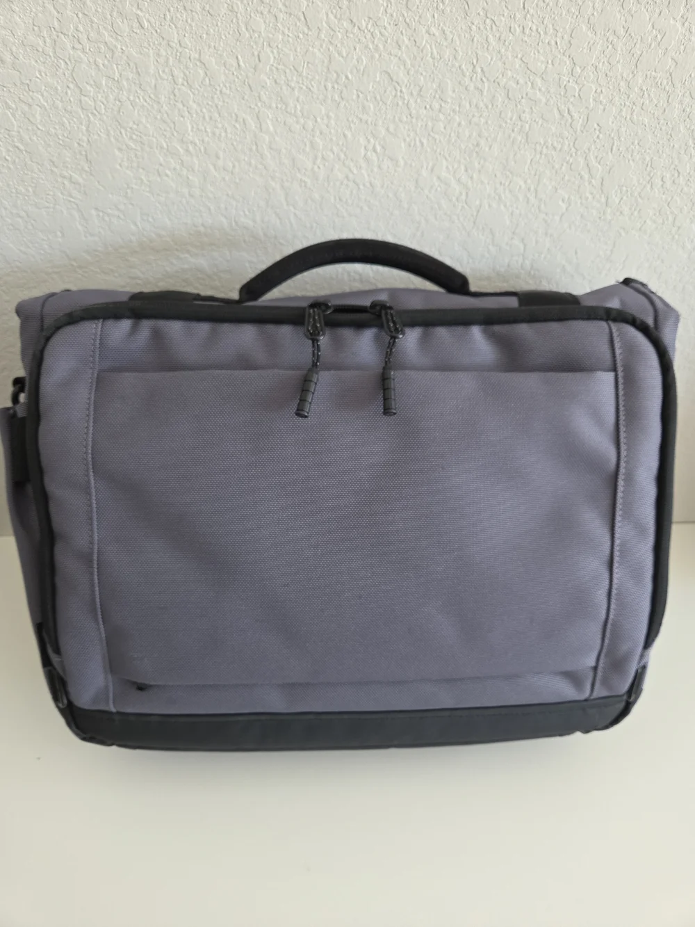 Timbuk2 Commute Laptop Messenger Bag 2.0 Gray/Black Size Medium Fit Laptop 15
